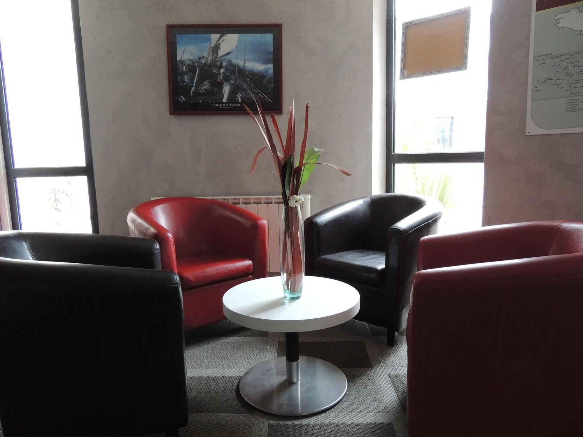 The Originals City, Hotel Novella Confort, Nantes Est Каркефу Екстер'єр фото